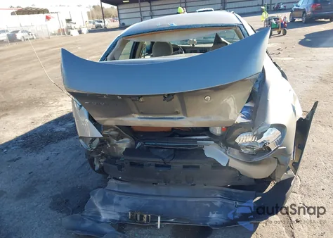 2004 Ford Taurus Ses z USA, uszkodzony, nr VIN 1FAFP55U04G130863